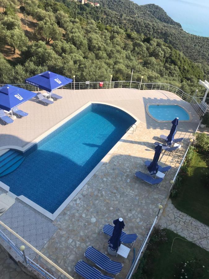 Kafe Hotel Lukovë
