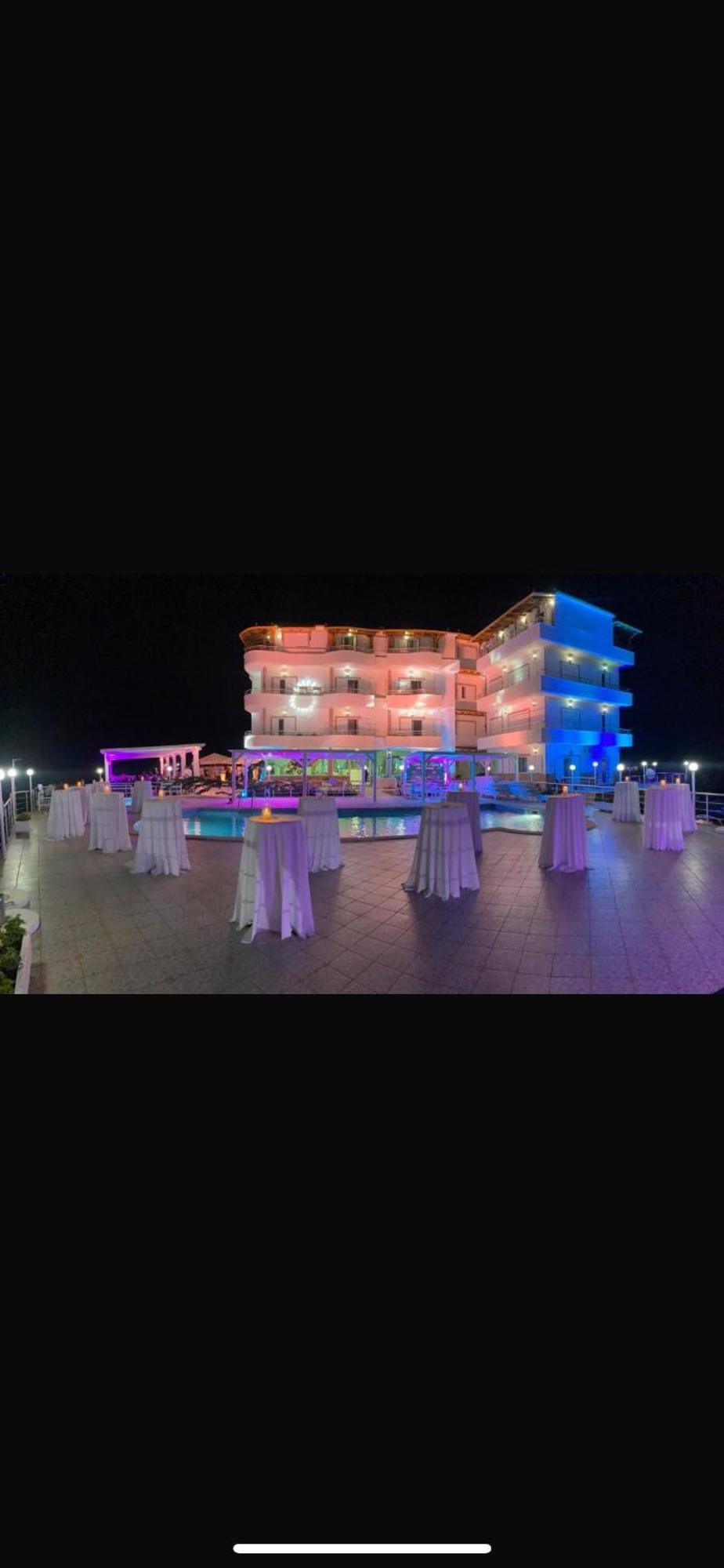 Kafe Hotel