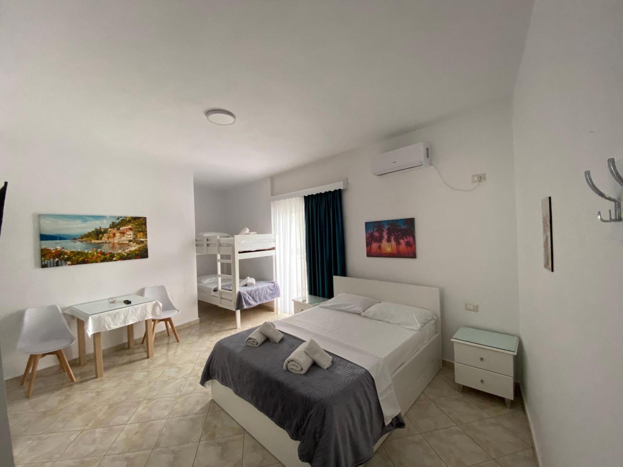 Kafe Hotel